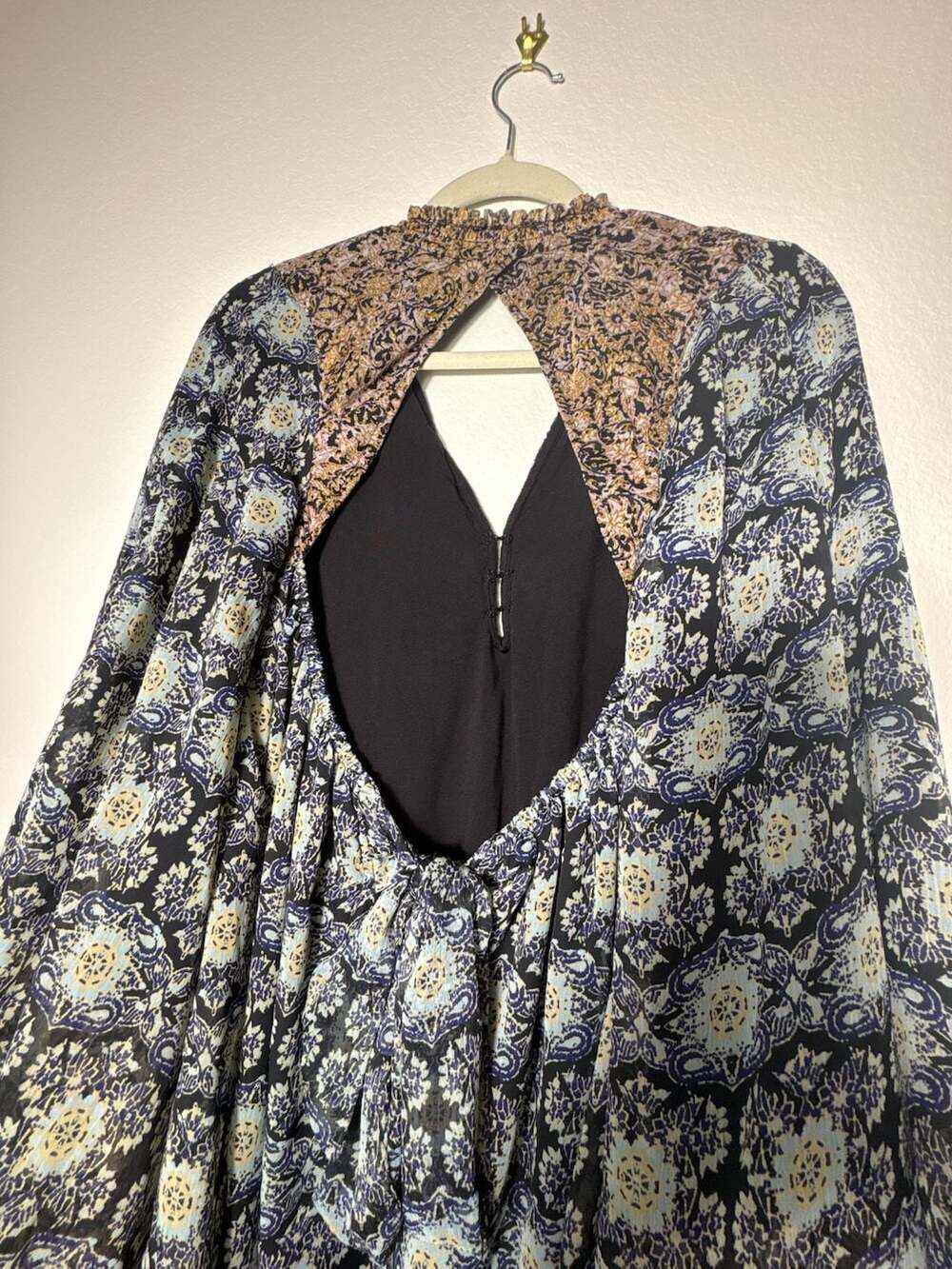 Free People - Picture 8 of 11